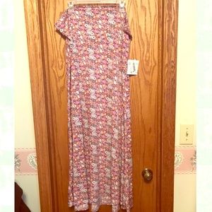 BRAND NEW LuLaRoe Maxi 😍